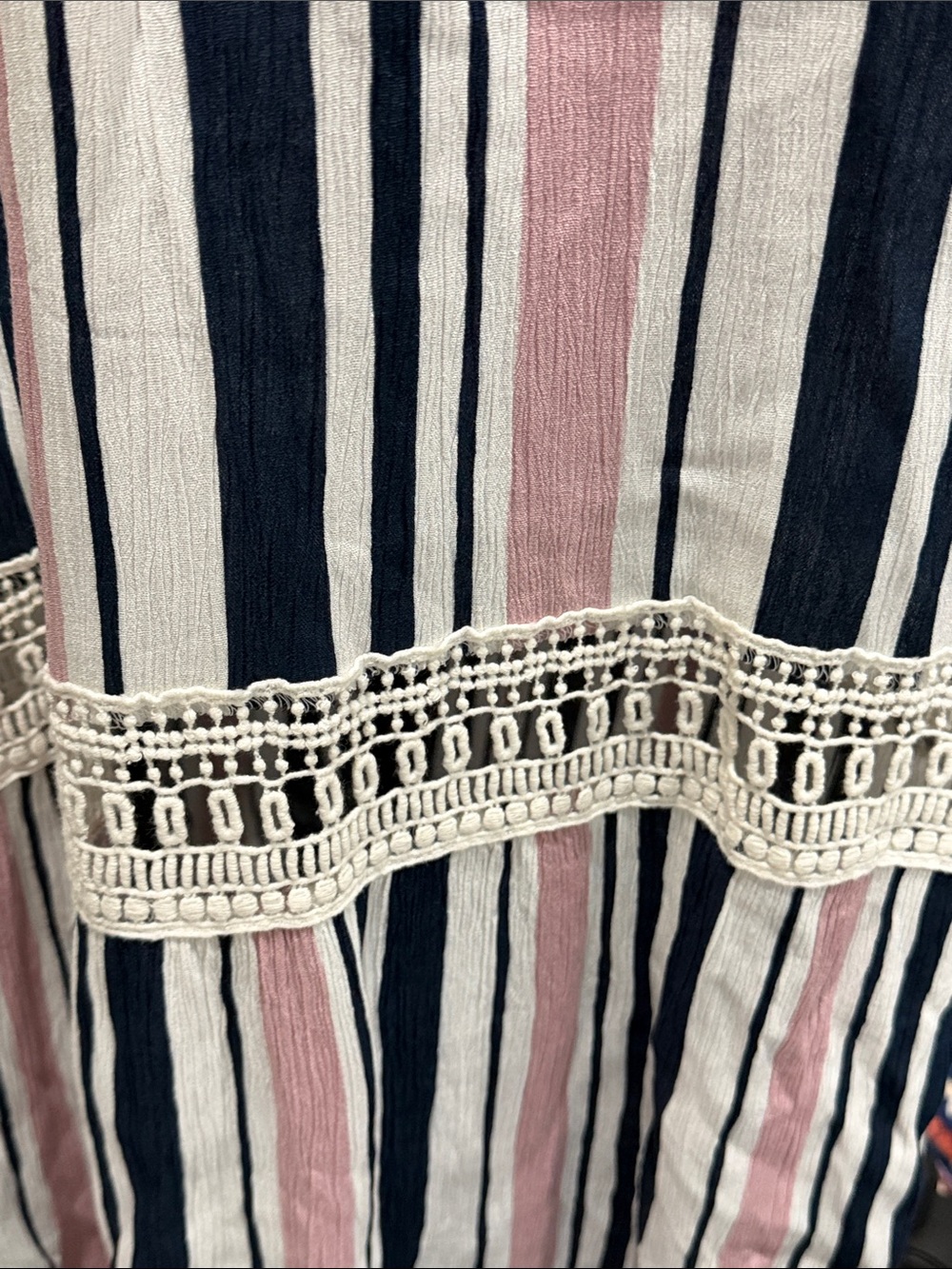 Davi & Dani Striped Boho Maxi Dress Lace Trim Tie Waist Size L - Picture 5 of 9